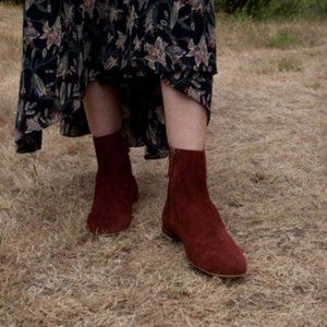 Doen Bowery red suede chelsea ankle boots
